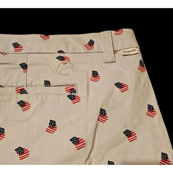Magellan Outdoors Shorty Shorts American Flag Print Women's Plus Size 24 EUC - Picture 7 of 8